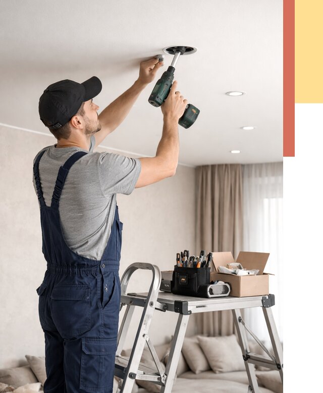 Установка и монтаж точечных светильников в натяжной потолок в Новомосковске от 1859 руб. | ОТДЕЛОЧНИК-Нвм